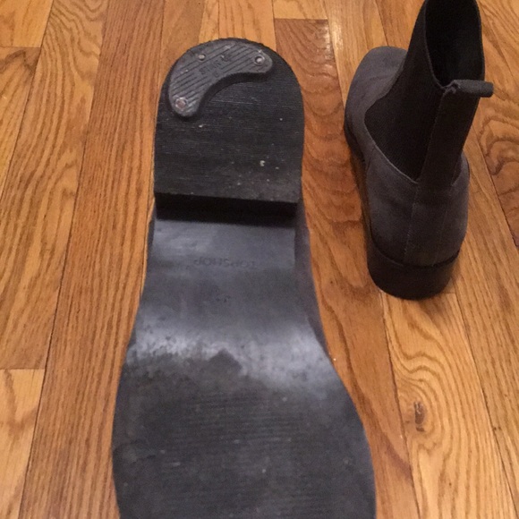 Topshop Grey suede Chelsea boots. - Picture 4 of 4